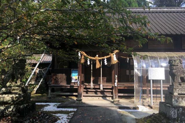 福岡県八女市立花町谷川1464 地主神社の写真1