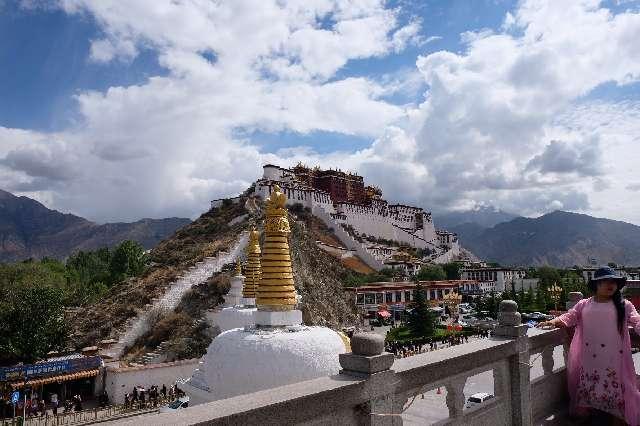 35 Beijing Middle Rd, Lhasa, Tibet, 中国 850000 ポタラ宮(布達拉宮)の写真1
