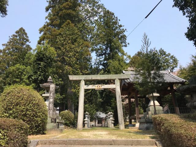 三重県伊賀市石川 2291 穴石神社の写真3
