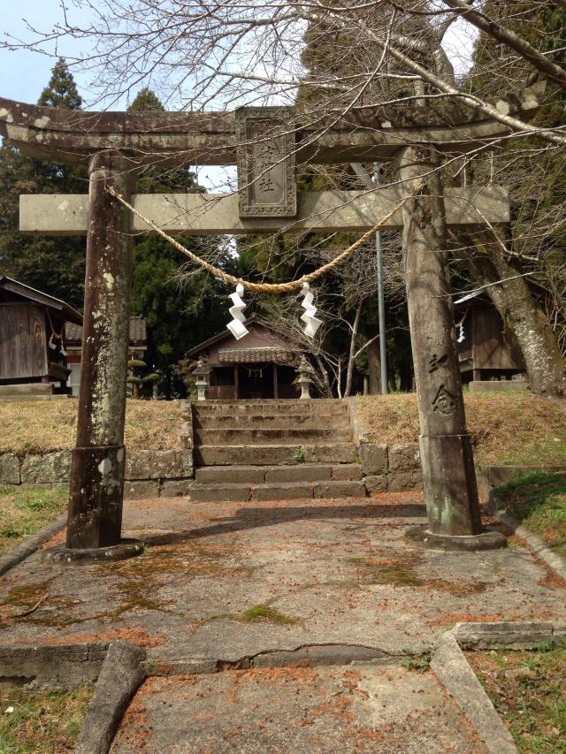 鹿児島県伊佐市大口下殿１・2 諏訪神社の写真1
