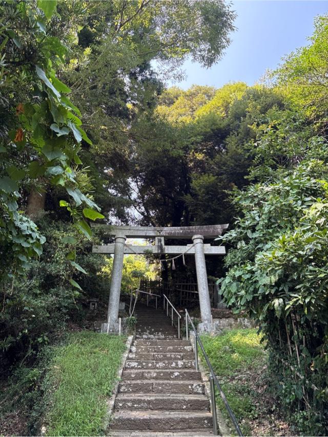 見目神社の写真1