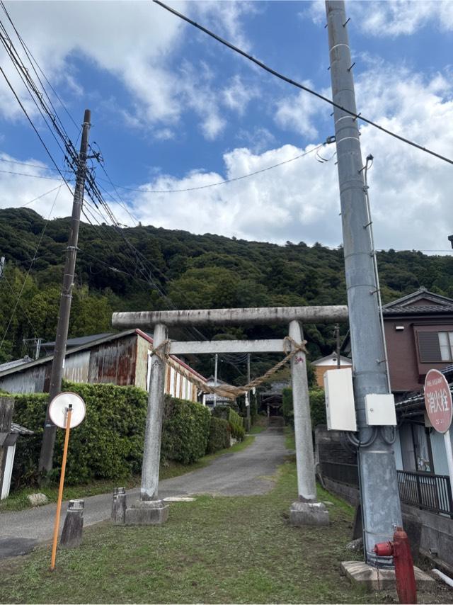 神明神社の写真1
