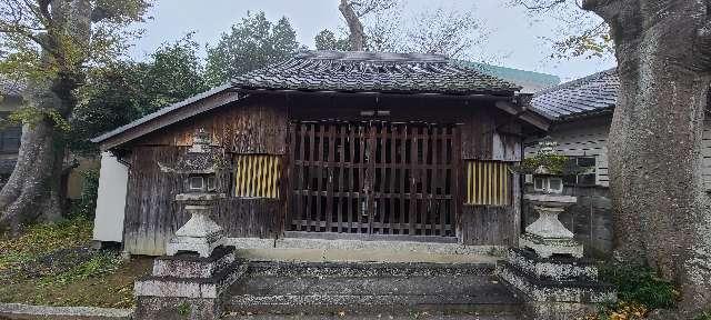公禮八幡神社の写真1