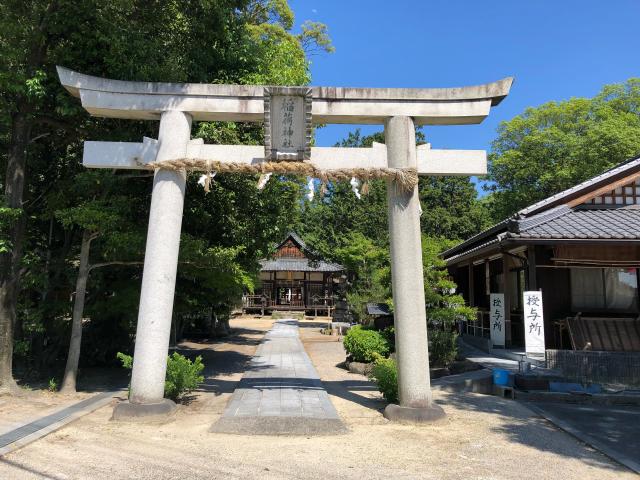 滋賀県野洲市小篠原768-1 稲荷神社（小篠原稲荷神社）の写真2