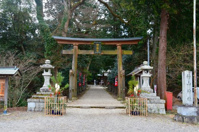 滋賀県甲賀市信楽町神山1994 神山神社の写真1