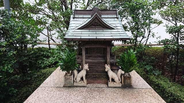 東京都港区三田2-13-9 福徳稲荷神社(春日神社境内社)の写真2