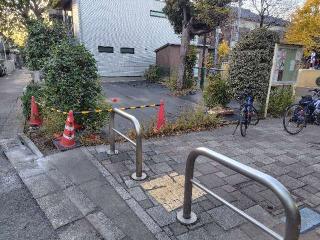 初台出世稲荷神社の参拝記録(ロビンさん)