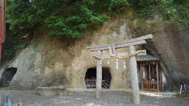 兵庫県淡路市岩屋 岩樟神社の写真1