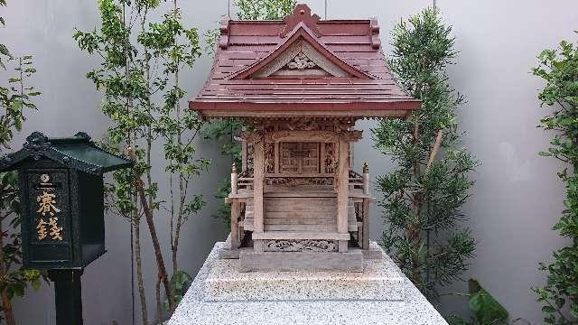 東京都中央区銀座6-10-1 靍護稲荷神社の写真2