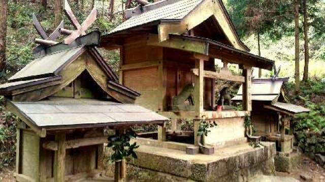石上神社の写真1