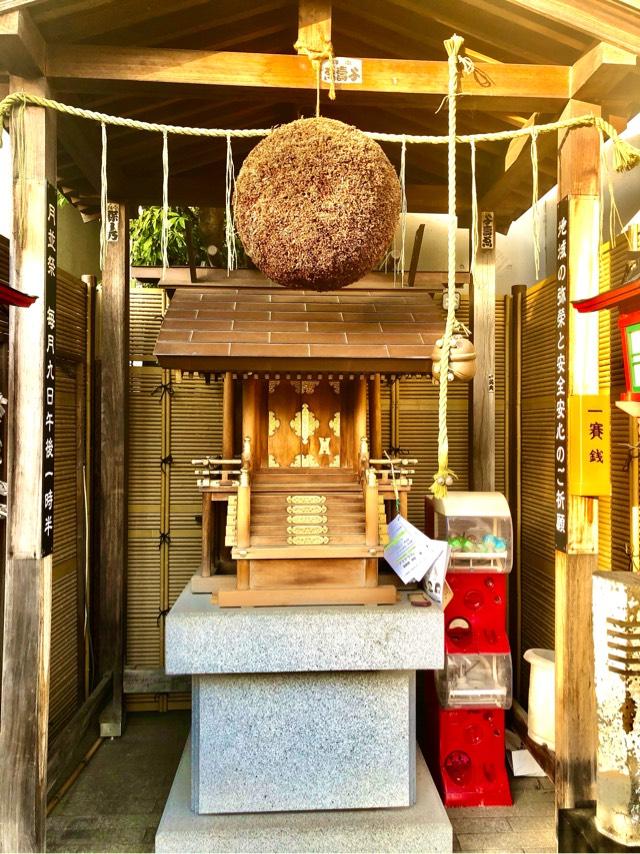東京都中野区本町2-7-6 八津御嶽神社の写真5