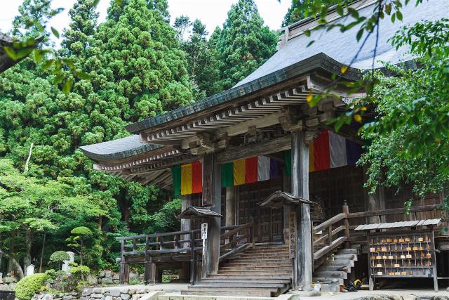 根本中堂（立石寺）の写真1