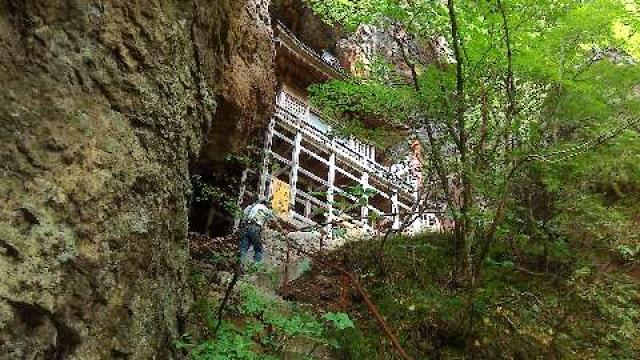 青森県西津軽郡深浦町大字追良瀬初瀬山草分 見入山観音堂の写真1