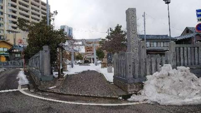 三社神社の写真1