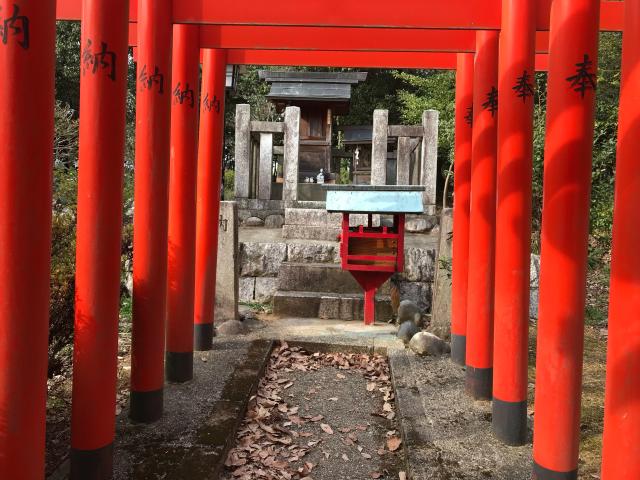 愛知県春日井市東山町2263 白狐義兼神社の写真1