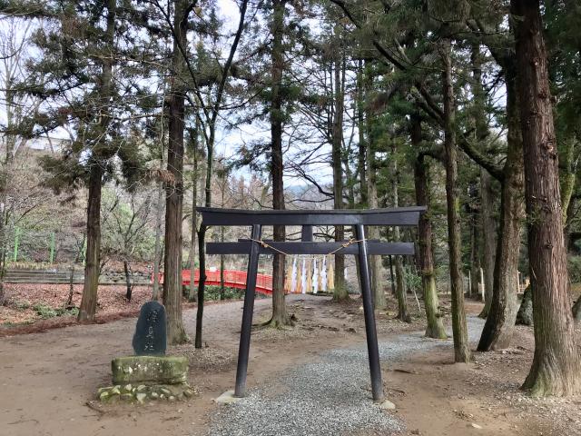 浮島神社(諏訪大社 春宮 末社)の写真1