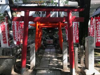 連理稲荷神社（若宮八幡社末社）の参拝記録(じゃすてぃさん)