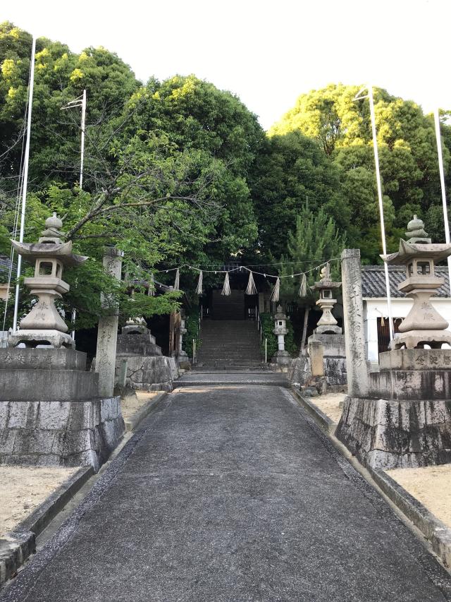 広島県福山市蔵王町5-22-1 蔵王八幡神社の写真1