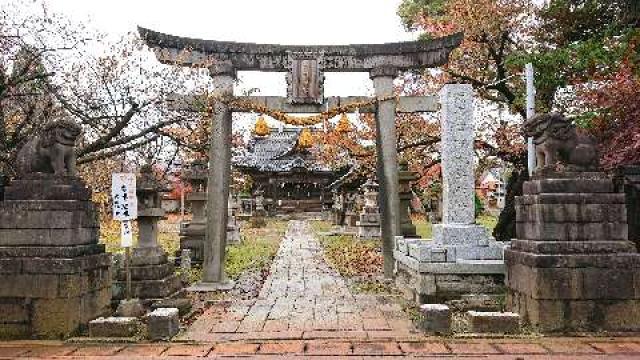 新潟県燕市吉田上町5-8 諏訪神社（吉田神社）の写真1