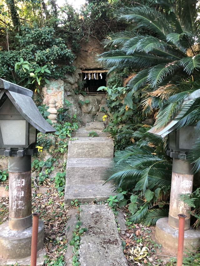 福岡県北九州市若松区深町1-17-27 小田山神社の写真3