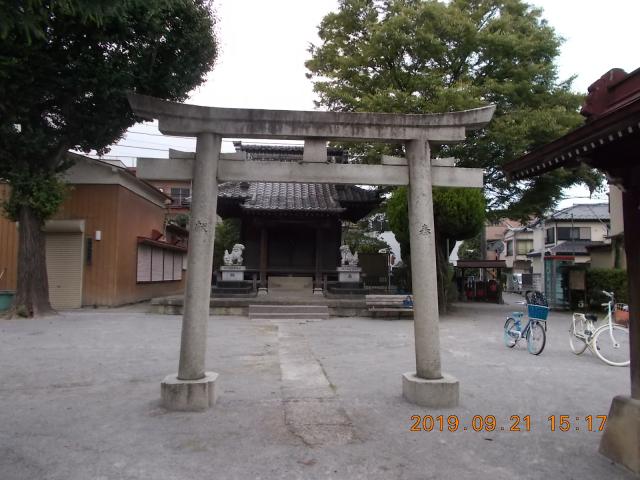 東京都足立区本木南町4-2 胡録神社の写真2