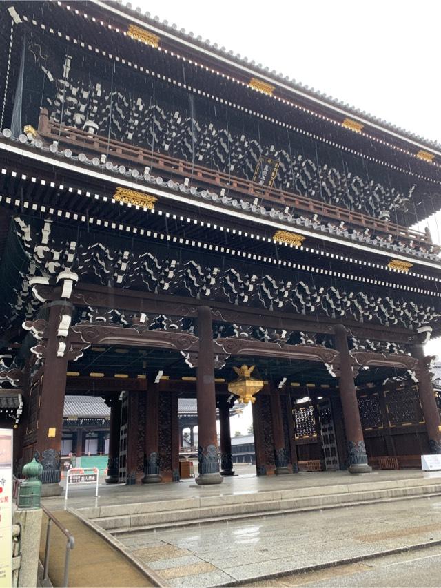 東本願寺　御影堂門の参拝記録(よいこっちさん)