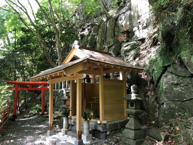 三重県名張市滝之原 赤岩尾神社の写真1