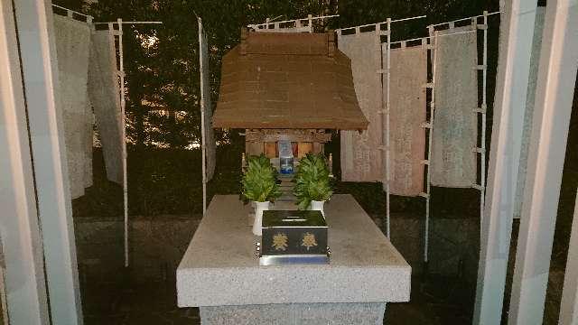 東京都新宿区西新宿7-20-1 新栄稲荷神社の写真2