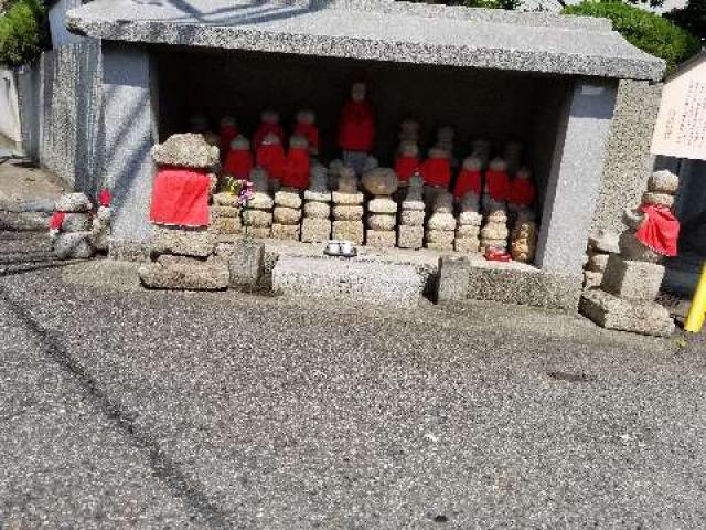 踊り松地蔵の写真1