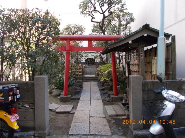 東京都中央区新川1-2 大栄稲荷神社の写真1