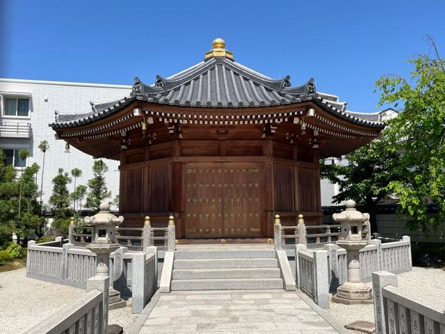 大阪府東大阪市徳庵本町6-8 金鷲山 良願寺（本良辨教本部）の写真4