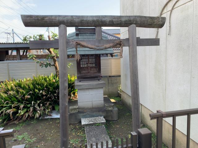 東京都足立区興野2-2 稲荷神社の写真1