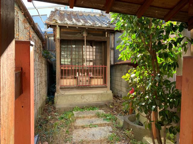 東京都台東区池之端3-3-14 花姫稲荷神社の写真1