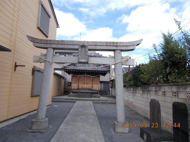 東京都足立区椿2-10-4 椿日枝神社の写真2