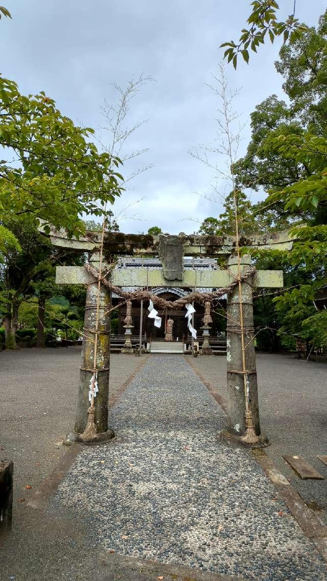 佐賀県武雄市西川登町神六20594 庭木神社の写真1