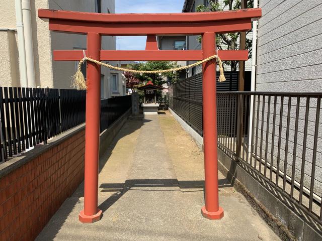東京都国分寺市本多5-9-5 板子稲荷神社の写真1