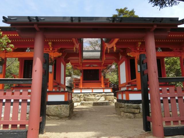 御山神社（厳島神社摂社）の写真1