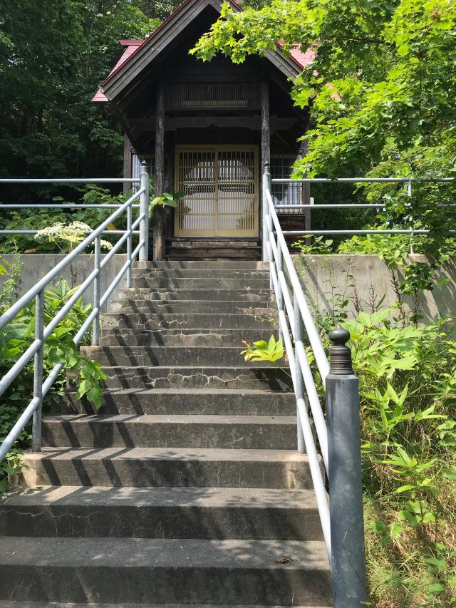 北海道小樽市長橋1-17-8 伏見稲荷神社の写真1