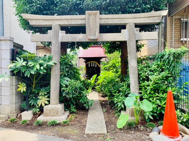 東京都調布市国領町4-28 三峯神社の写真1