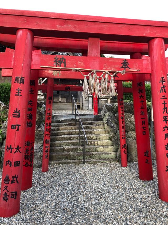 三重県志摩市志摩町片田６４ 片田稲荷神社の写真1