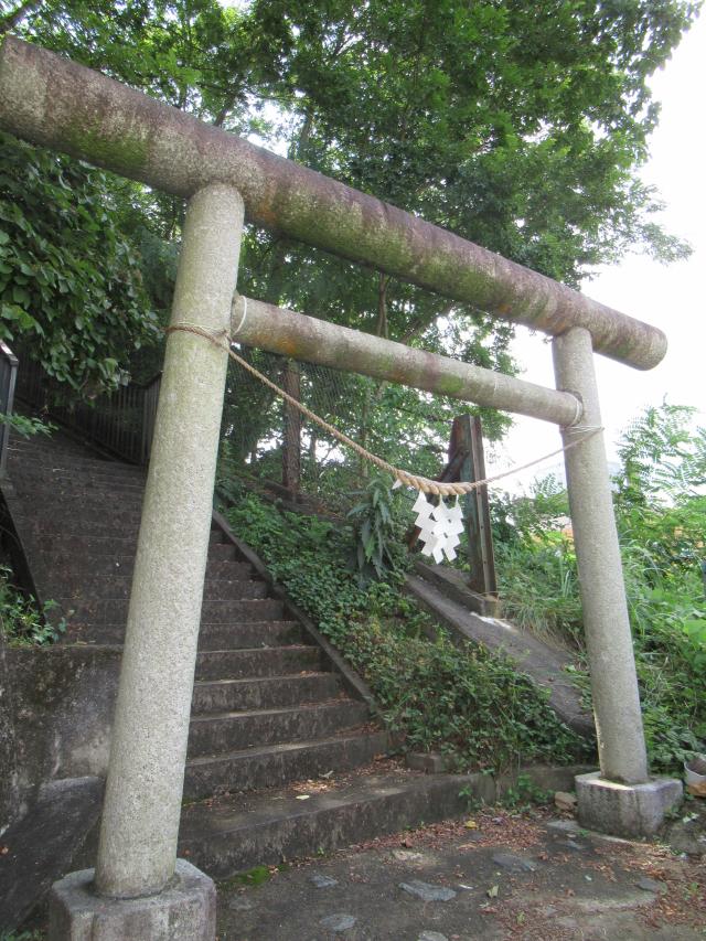 八坂三峰神社の参拝記録(おりにゃんさん)