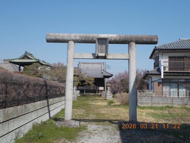 白旗八幡神社の写真1