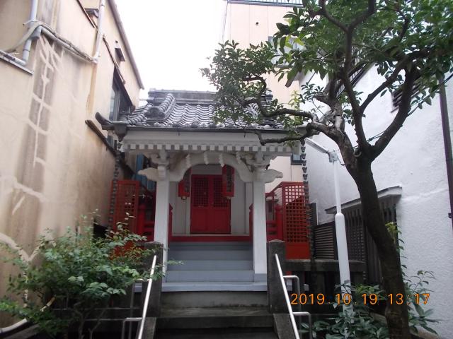 東京都台東区浅草3-19-4 箭弓稲荷神社の写真2