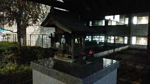 東京都新宿区津久戸町5 稲荷神社の写真2