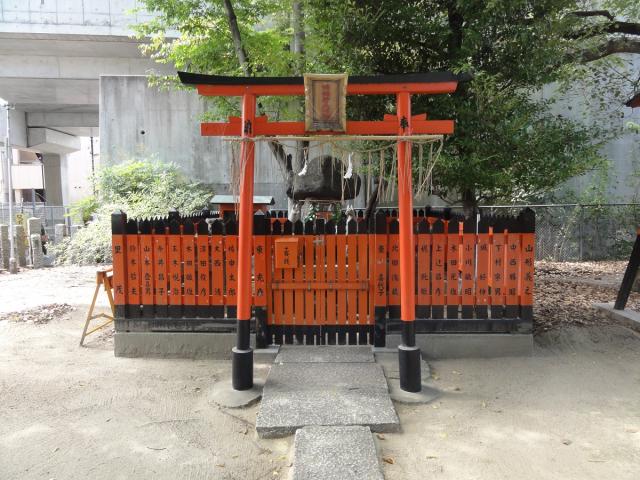 大阪府東大阪市高井田元町1-4-21 鴨稲荷大明神（鴨高田神社末社）の写真2