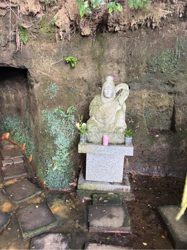 東京都稲城市矢野口3292 辨天社（穴澤天神社境内）の写真2