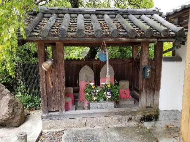 奈良県奈良市西大寺小坊町7 地蔵尊の写真1