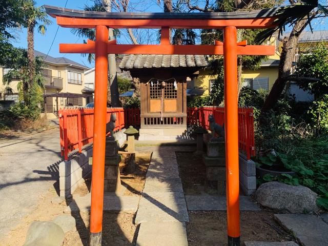 埼玉県草加市吉町5-7 粂森稲荷神社の写真1