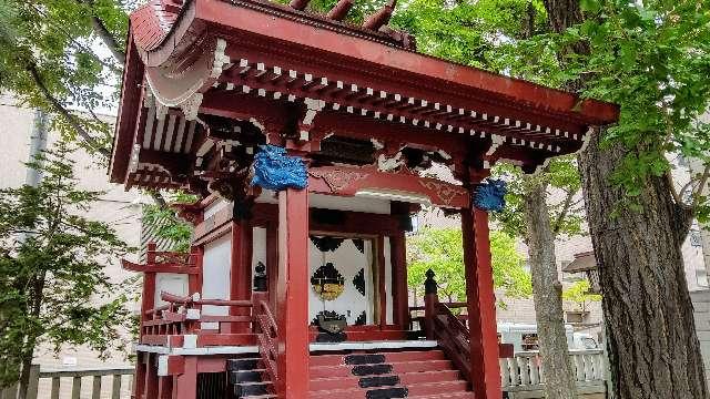 北海道札幌市中央区南1条西8丁目17番地 出世稲荷社（三吉神社境内社）の写真2