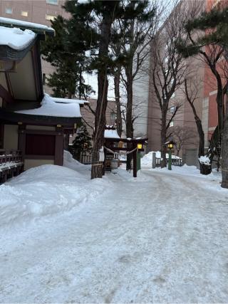 出世稲荷社(三吉神社境内社)の参拝記録(⛩️🎠🐢まめ🐢🎠⛩️さん)